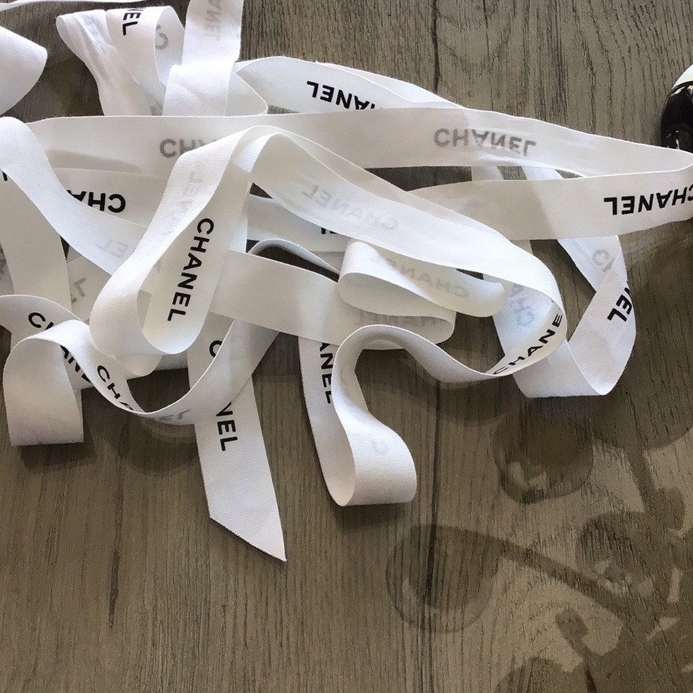 Chanel White Party Ribbon bundle two pieces